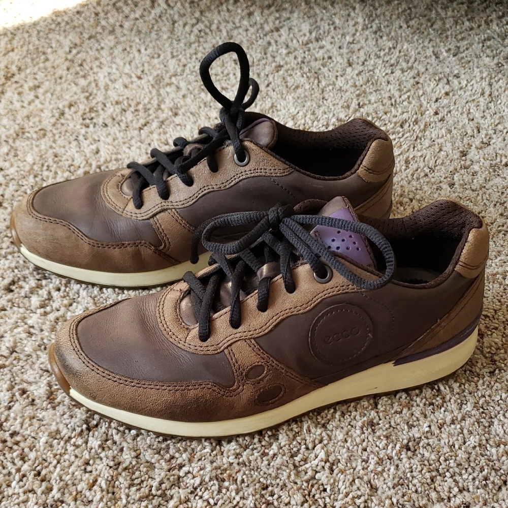 ECCO Dark Brown Leather Sneakers